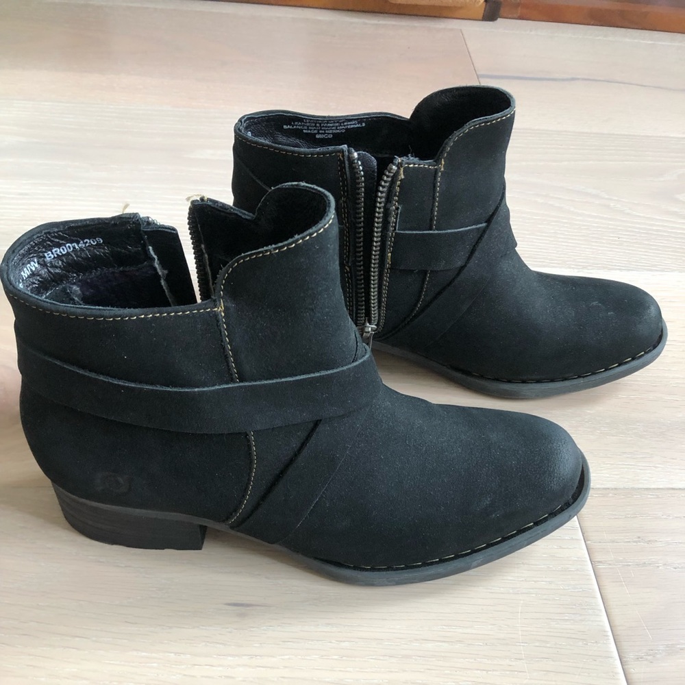 Born booties size 8 - comfy!